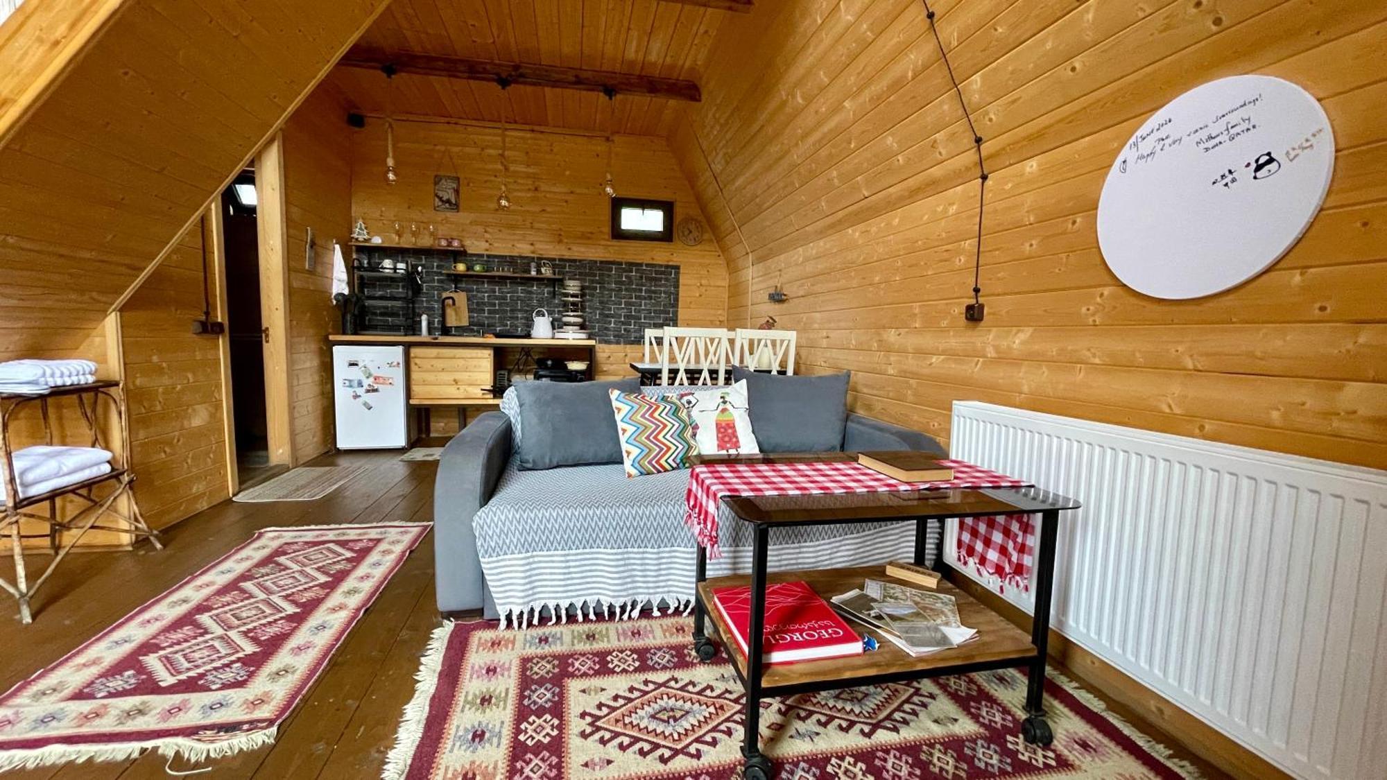 קזבגי Aura Cottages מראה חיצוני תמונה